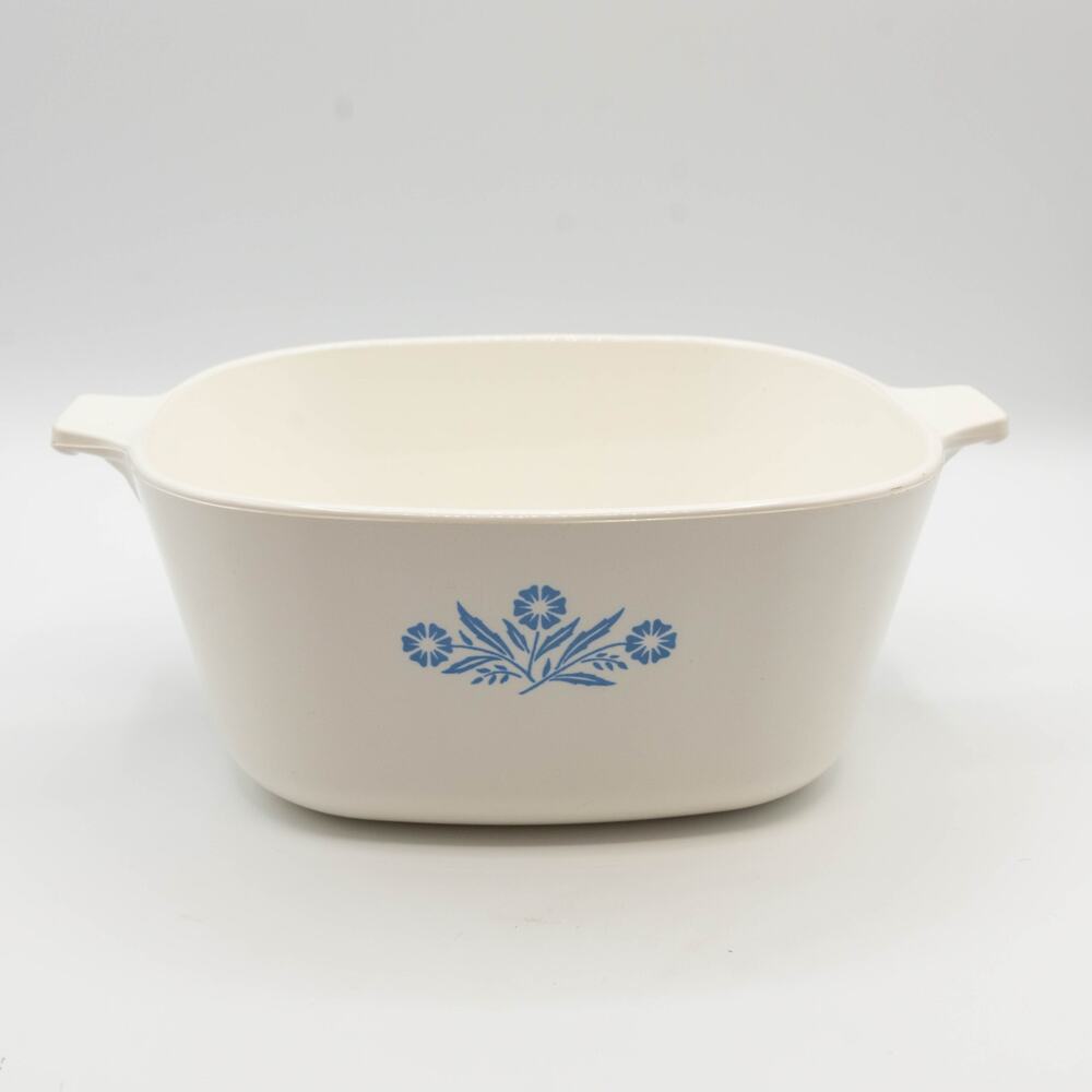 Vintage 1960 Corning Ware Blue Cornflower 2 1/2 Qt Casserole Dish Blue Backstamp